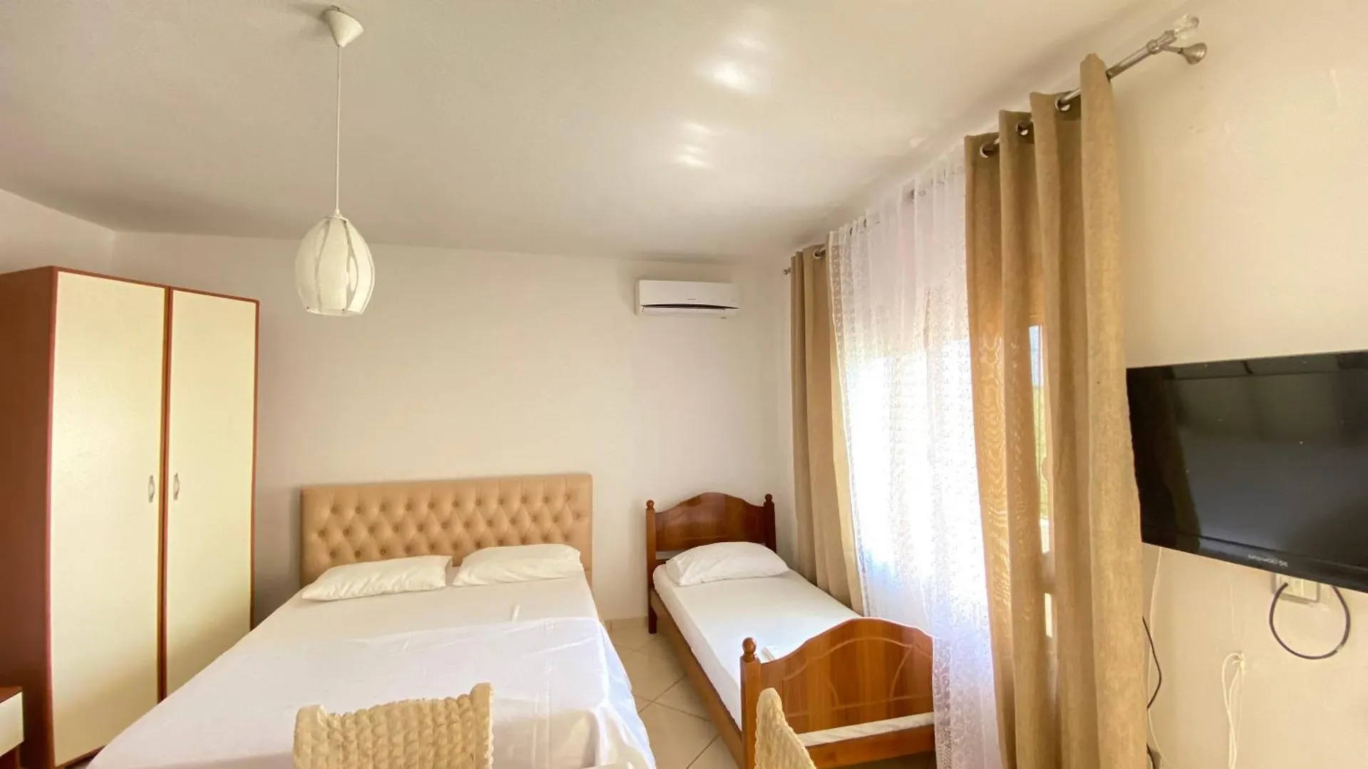 Apartment Apartament Radhime Vlore